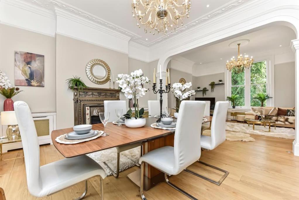Holiday home The Holland House London